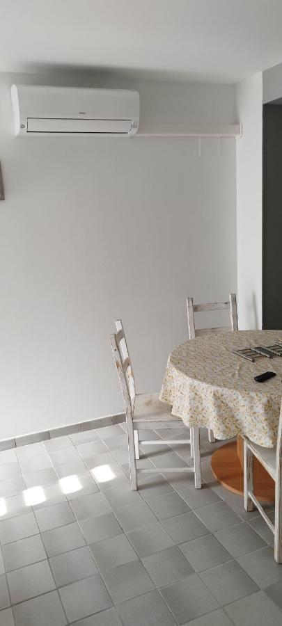 Studio Cosi Idealement Place Au Coeur De Ville Bourges Zewnętrze zdjęcie