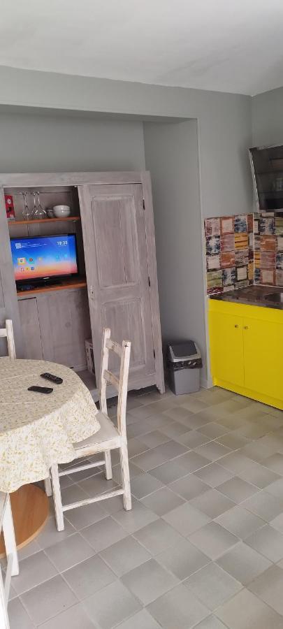Studio Cosi Idealement Place Au Coeur De Ville Bourges Zewnętrze zdjęcie
